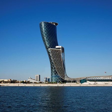 Andaz Capital Gate Abu Dhabi, By Hyatt Hotel Exterior photo The Capital Gate