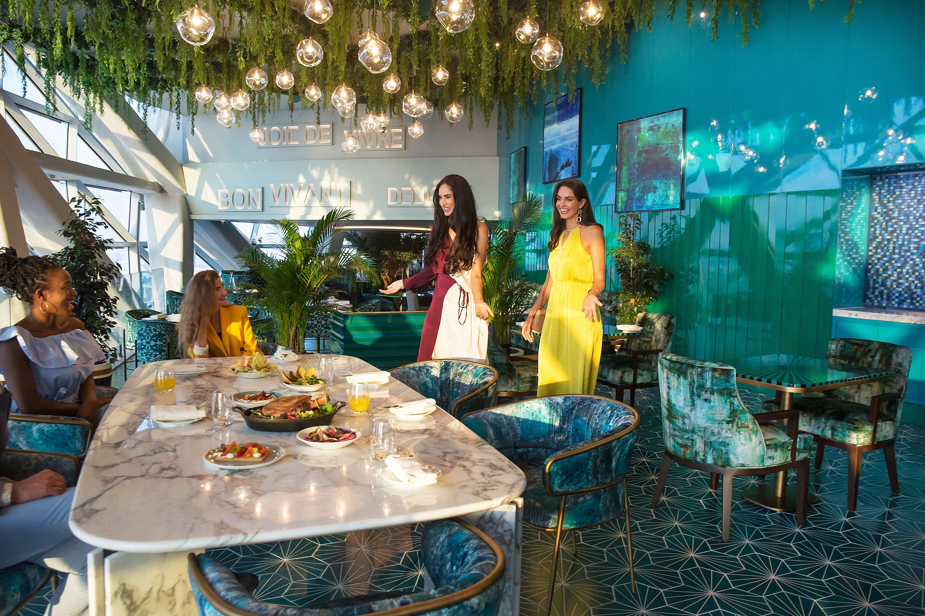 Andaz Capital Gate Abu Dhabi, By Hyatt Hotel Exterior photo The interior of the restaurant