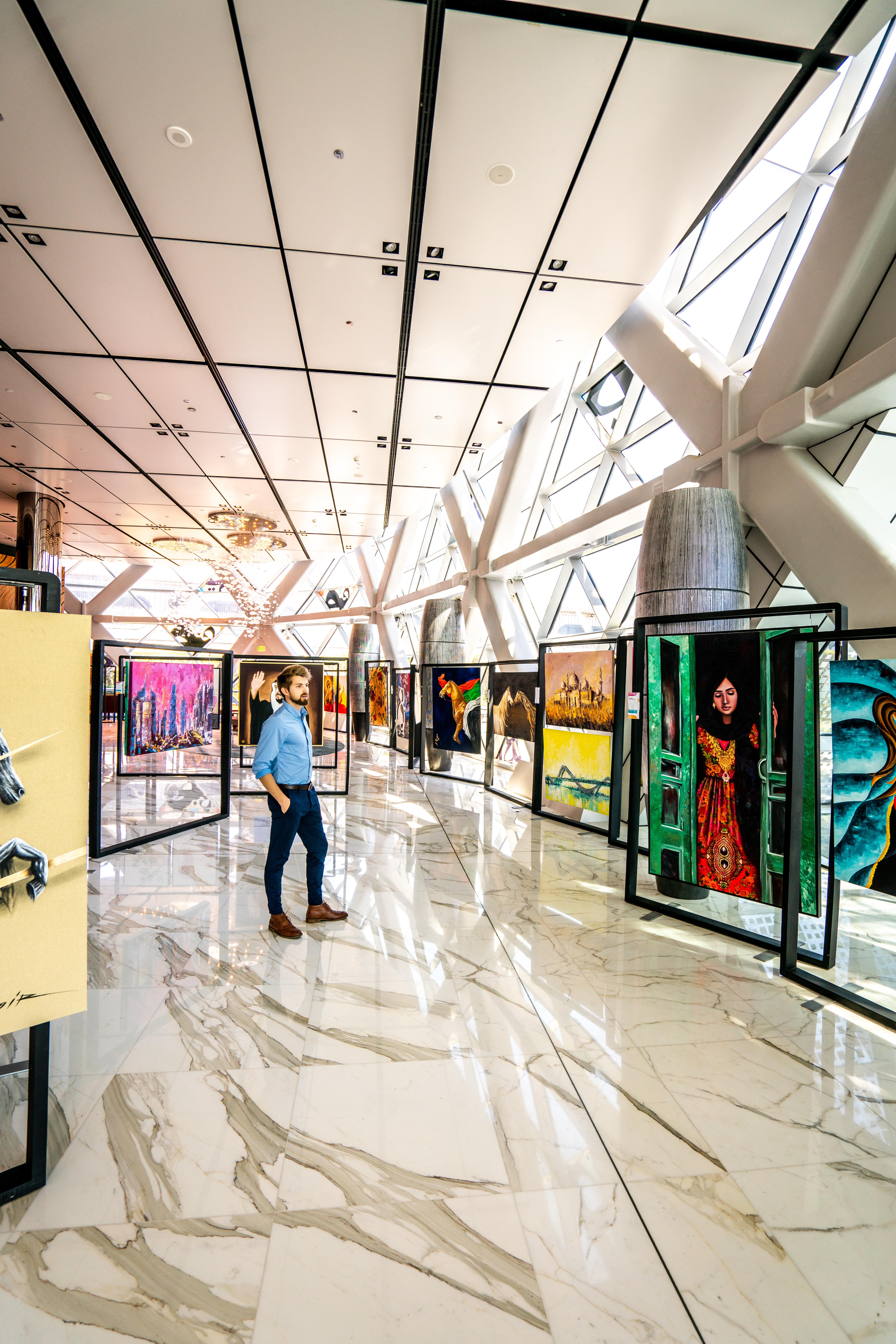 Andaz Capital Gate Abu Dhabi, By Hyatt Hotel Exterior photo The Art Gallery