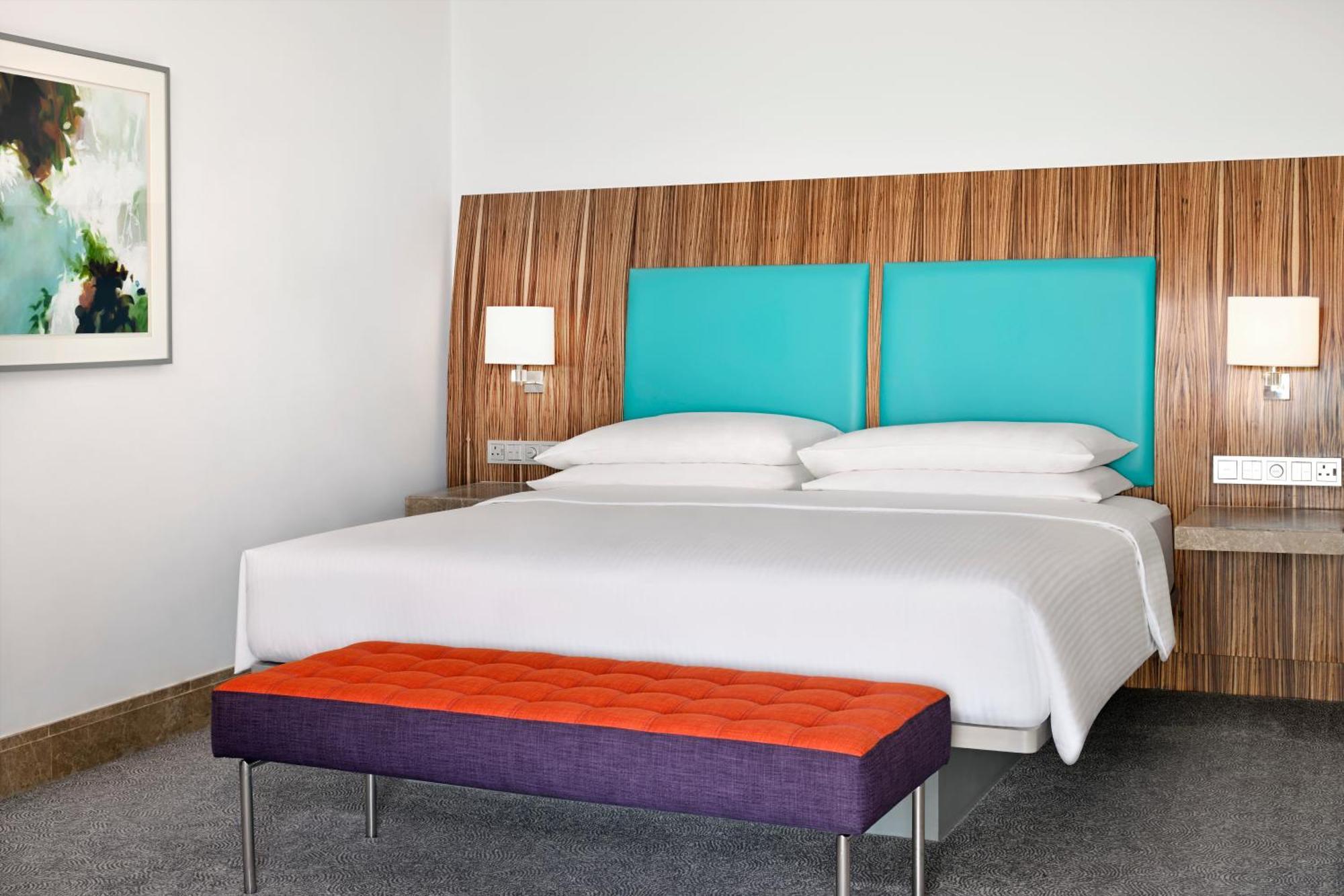 Andaz Capital Gate Abu Dhabi, By Hyatt Hotel Exterior photo A bedroom at the Standard East Village