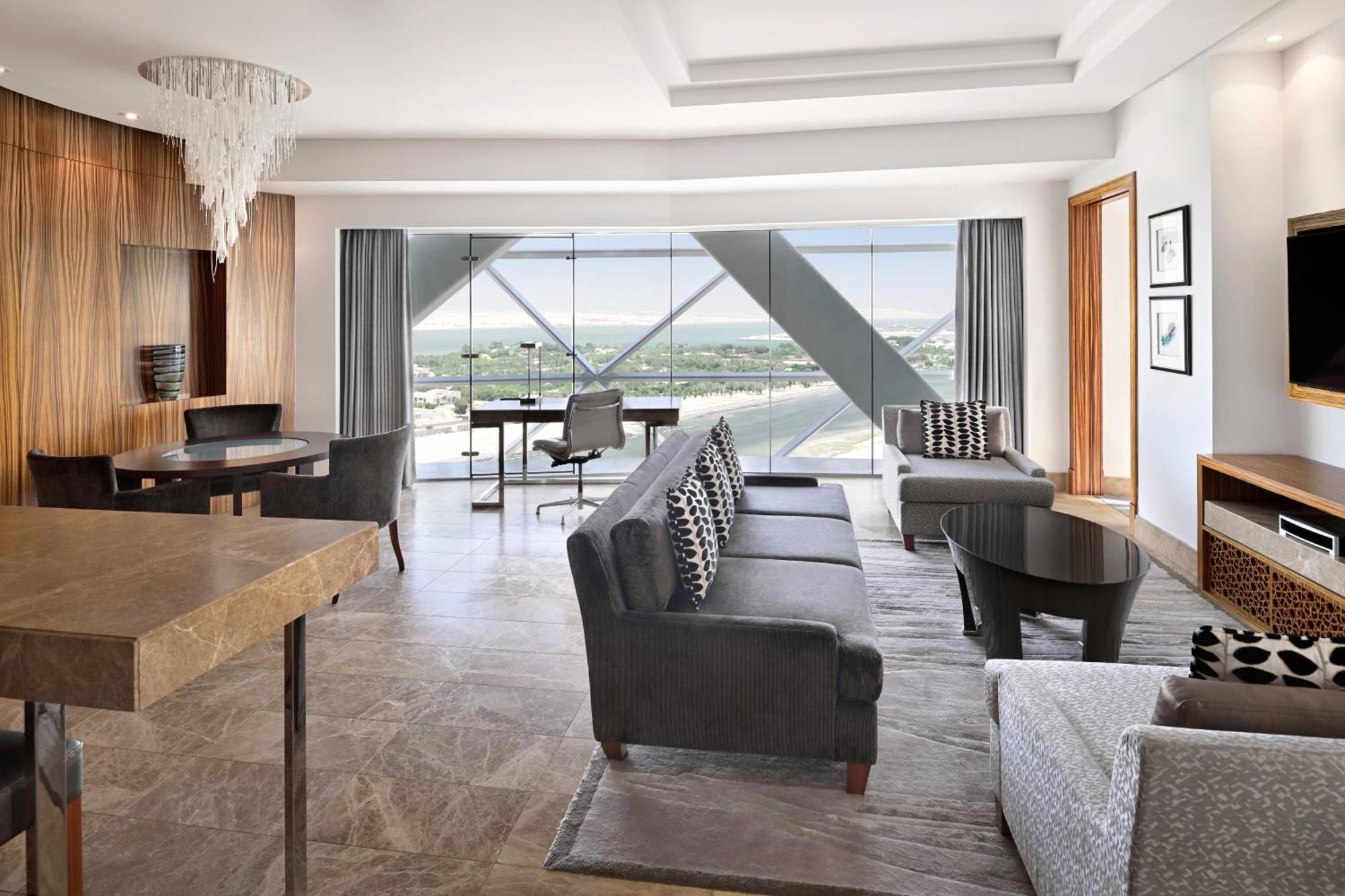 Andaz Capital Gate Abu Dhabi, By Hyatt Hotel Exterior photo A suite at the hotel