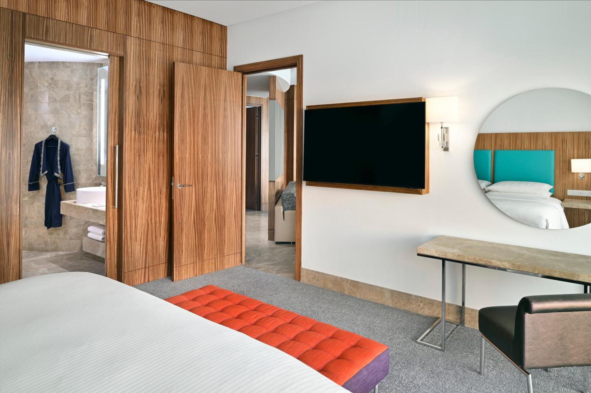 Andaz Capital Gate Abu Dhabi, By Hyatt Hotel Exterior photo A room at the hotel
